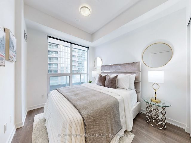 402 - 38 Forest Manor Rd