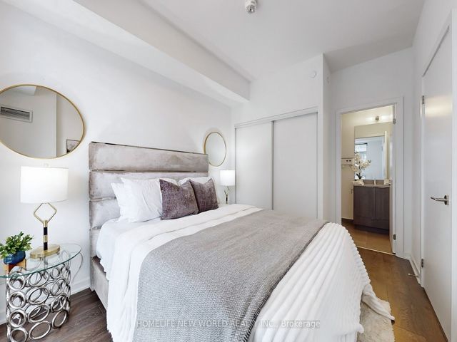 402 - 38 Forest Manor Rd