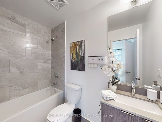402 - 38 Forest Manor Rd