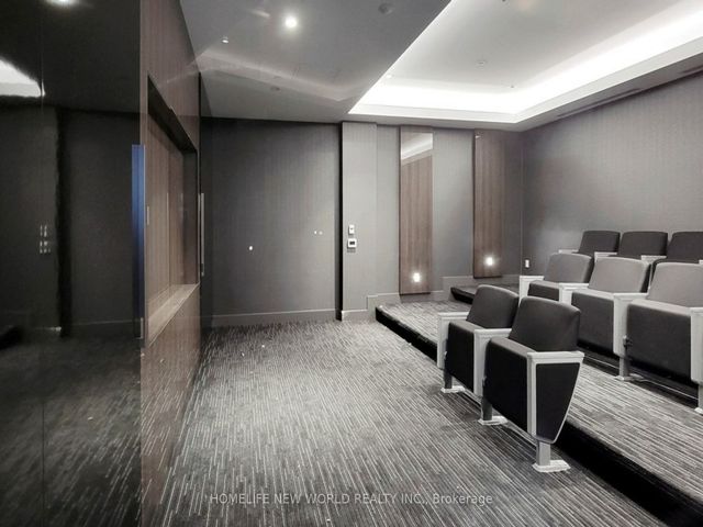 402 - 38 Forest Manor Rd