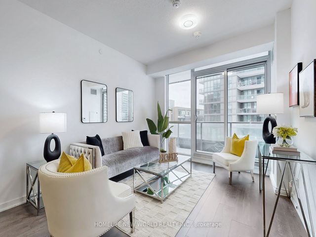 402 - 38 Forest Manor Rd