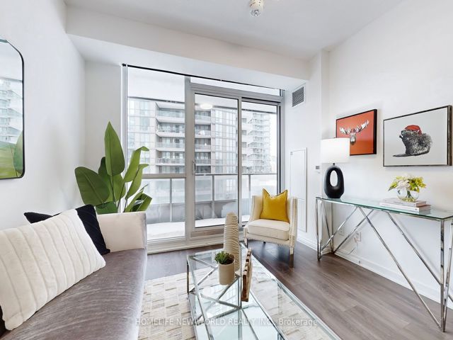 402 - 38 Forest Manor Rd