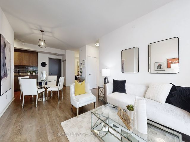 402 - 38 Forest Manor Rd