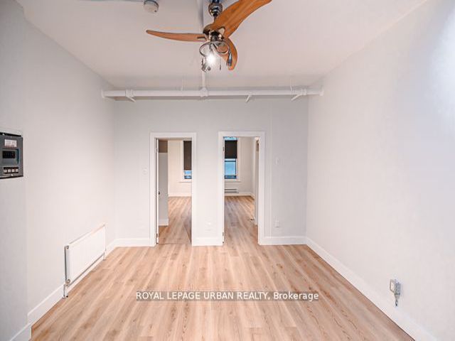 3 - 437 Spadina Ave