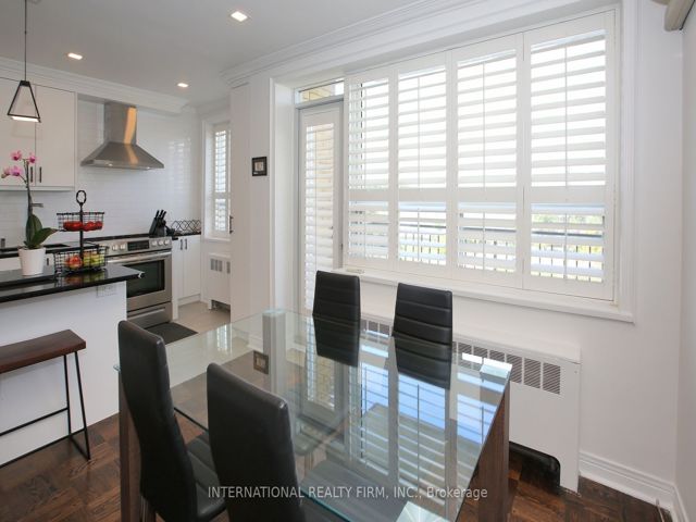 405 - 219 Wilson St