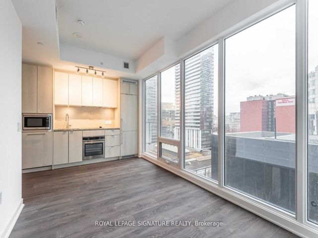 4611 - 115 Blue Jays Way