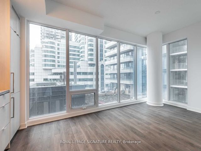 4611 - 115 Blue Jays Way