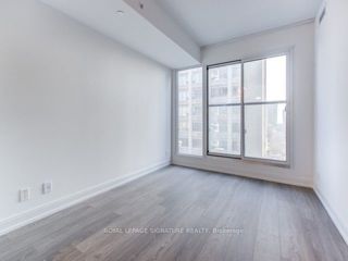 1209 - 181 Dundas St E