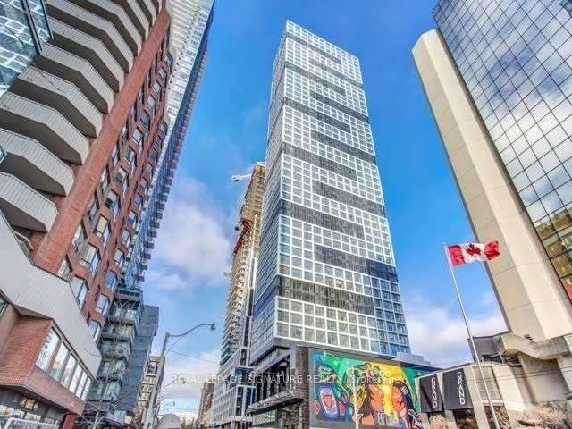 2901 - 181 Dundas St E