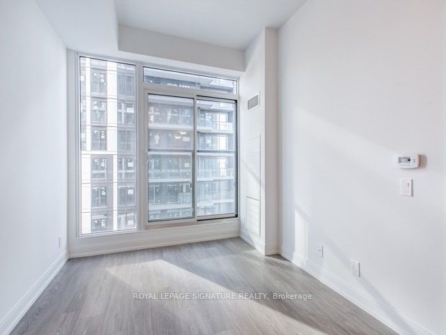 2901 - 181 Dundas St E