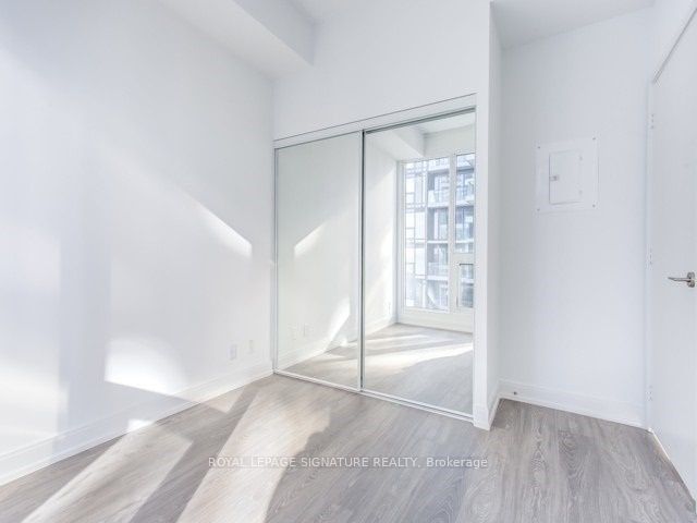 2901 - 181 Dundas St E