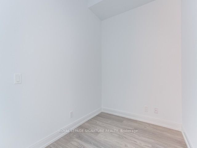 2901 - 181 Dundas St E