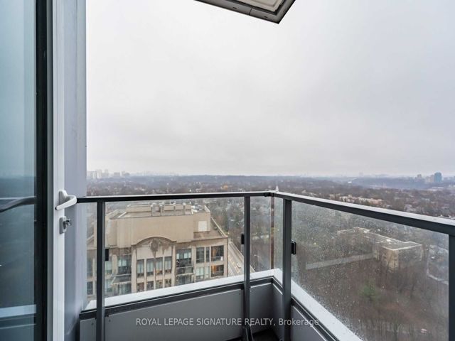 1808 - 395 Bloor St E