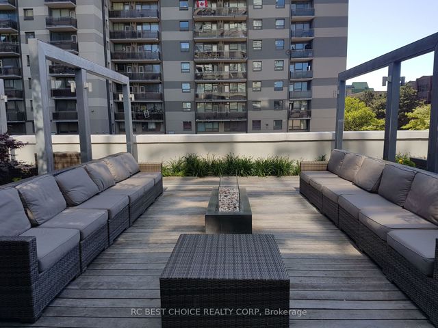 405 - 170 Avenue Rd