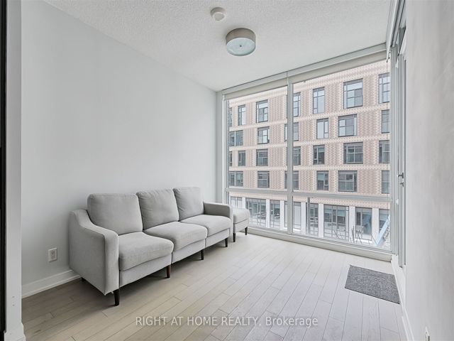 N315 - 455 Front St E