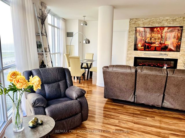 3112 - 38 Dan Leckie Way