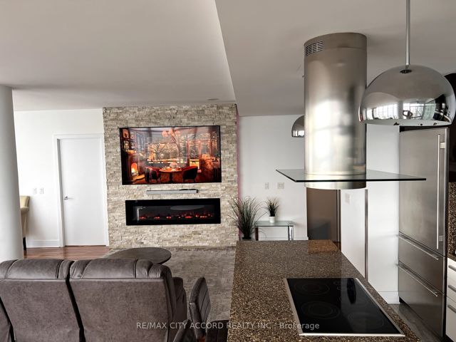 3112 - 38 Dan Leckie Way
