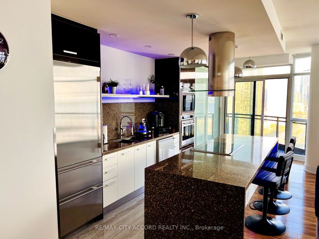 3112 - 38 Dan Leckie Way