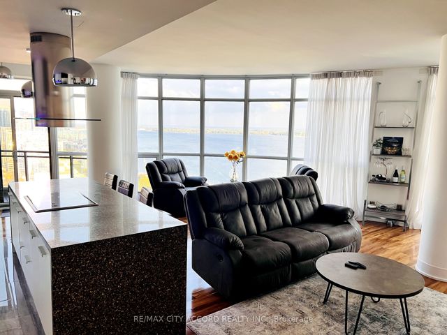 3112 - 38 Dan Leckie Way
