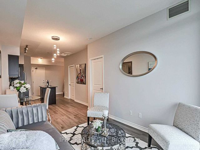613 - 2885 Bayview Ave