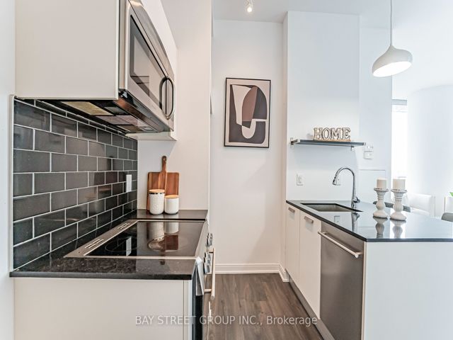 2908 - 42 Charles St E