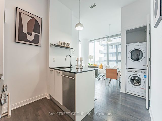2908 - 42 Charles St E