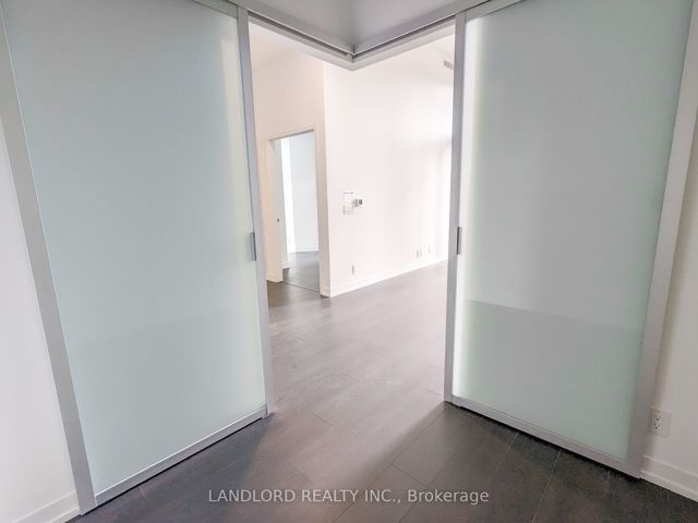 201 - 2020 Bathurst St