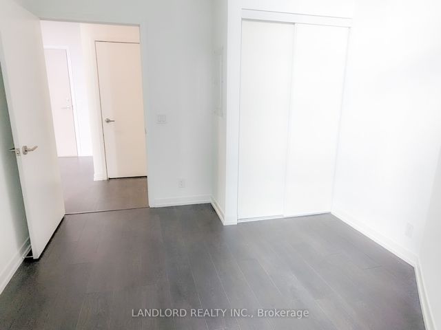 201 - 2020 Bathurst St