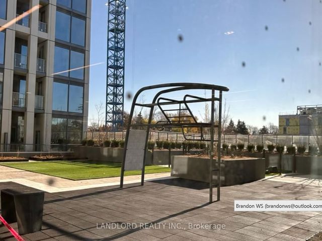 201 - 2020 Bathurst St