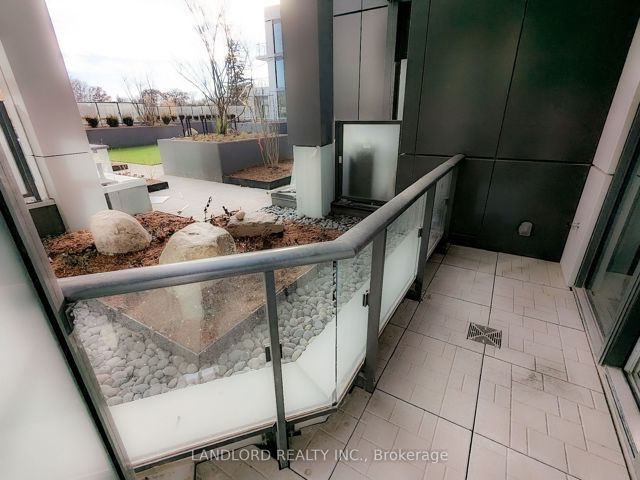 201 - 2020 Bathurst St