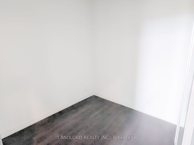 201 - 2020 Bathurst St