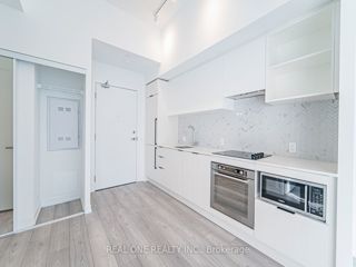 2105 - 82 Dalhousie St