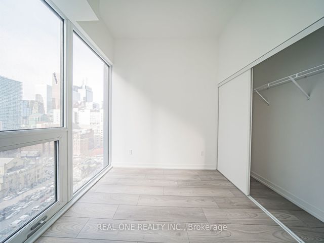 2105 - 82 Dalhousie St