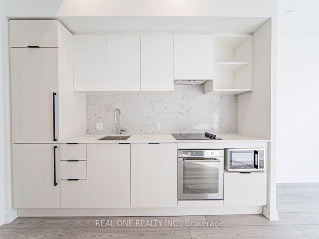 2105 - 82 Dalhousie St