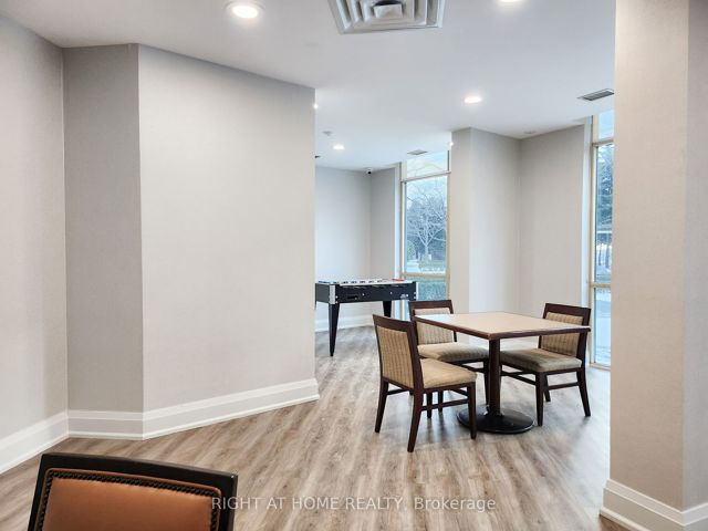 1706 - 28 Harrison Garden Blvd