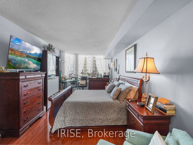 1202 - 1101 Steeles Ave W