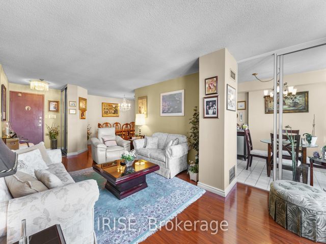 1202 - 1101 Steeles Ave W