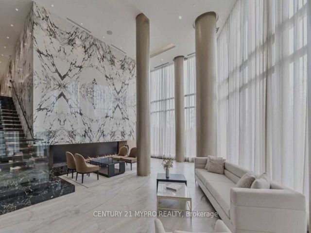 325 - 25 Adra Grado Way