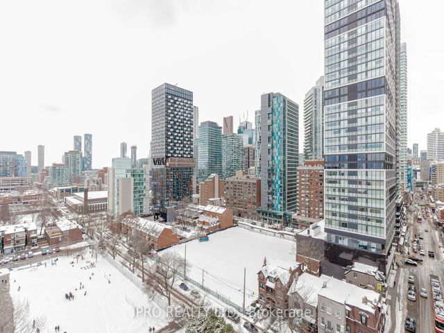 1705 - 219 Dundas St E
