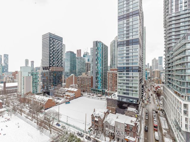 1705 - 219 Dundas St E