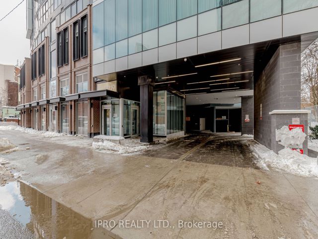 1705 - 219 Dundas St E