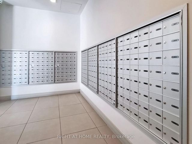 1610 - 85 Queens Wharf Rd