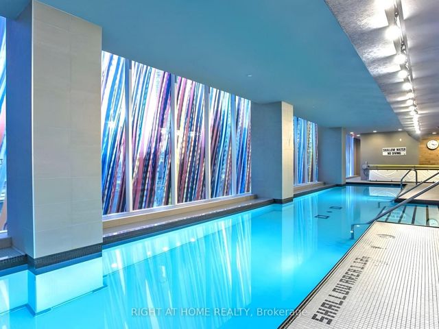 1610 - 85 Queens Wharf Rd