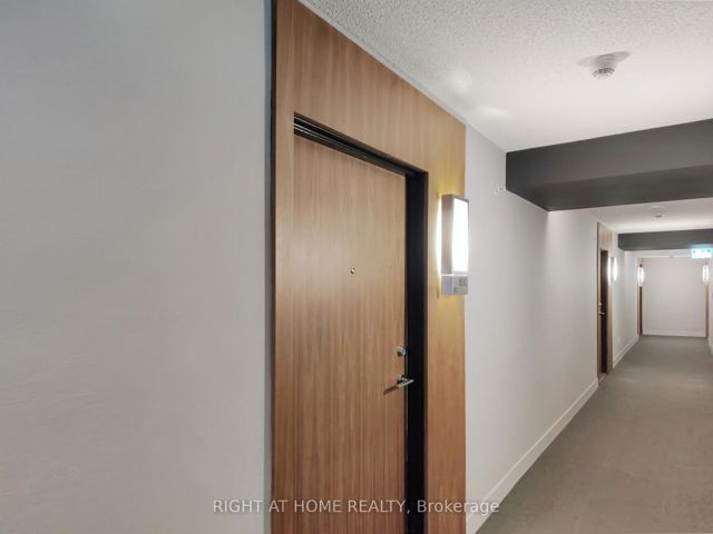 1610 - 85 Queens Wharf Rd