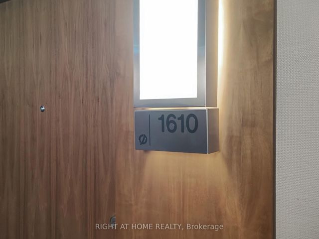1610 - 85 Queens Wharf Rd