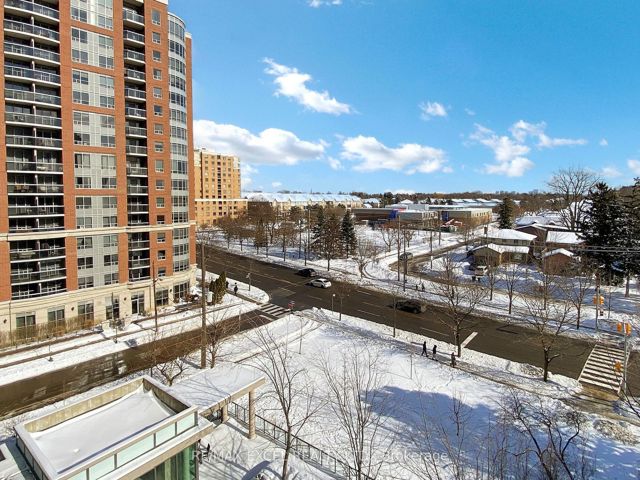706 - 26 Norton Ave