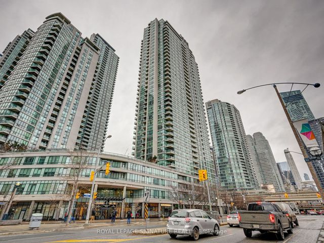1202 - 16 Yonge St