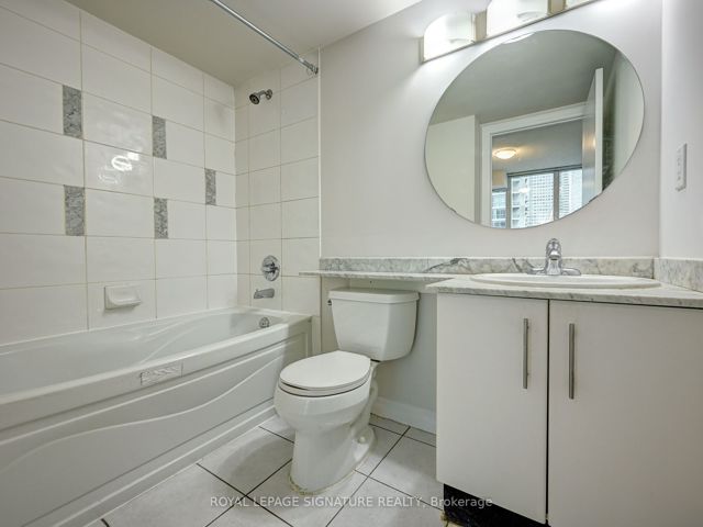 1202 - 16 Yonge St