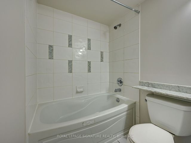 1202 - 16 Yonge St