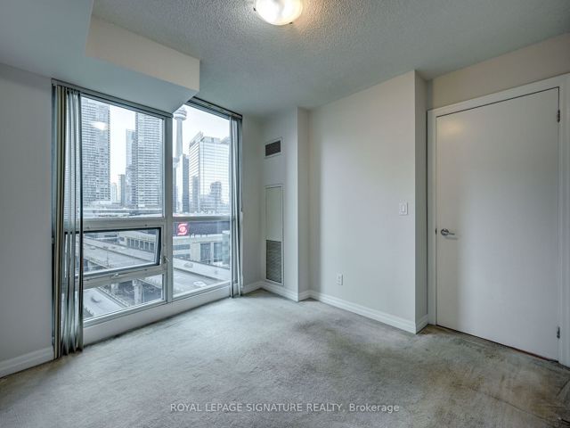 1202 - 16 Yonge St